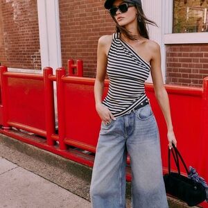 Size 26L We The Free High Top Wide Crop Jeans